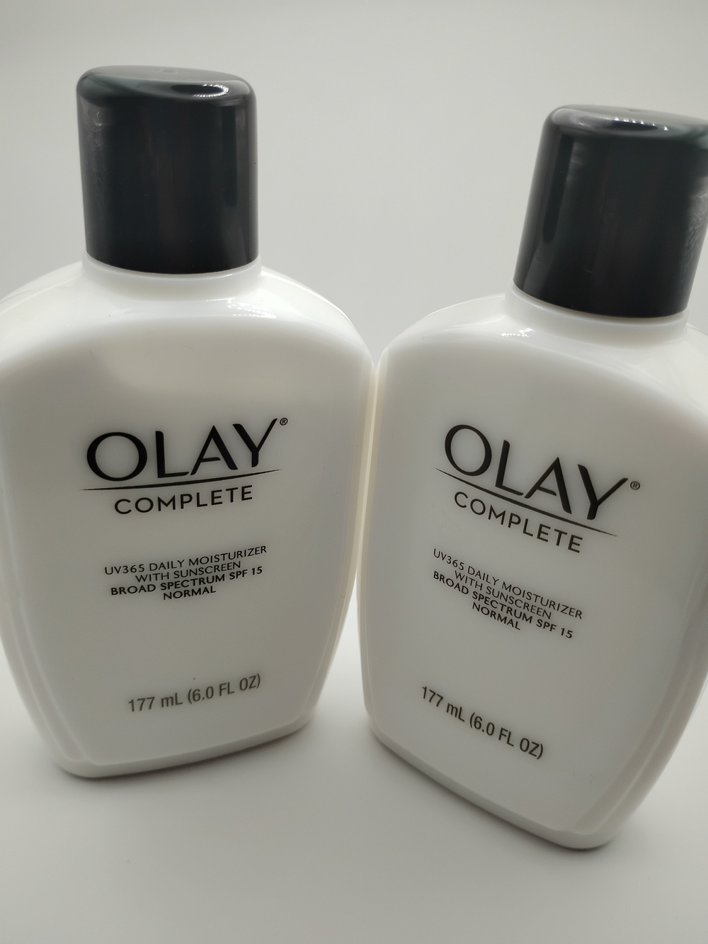 OLAY Complete Daily Moisturizer SPF 15 Duo